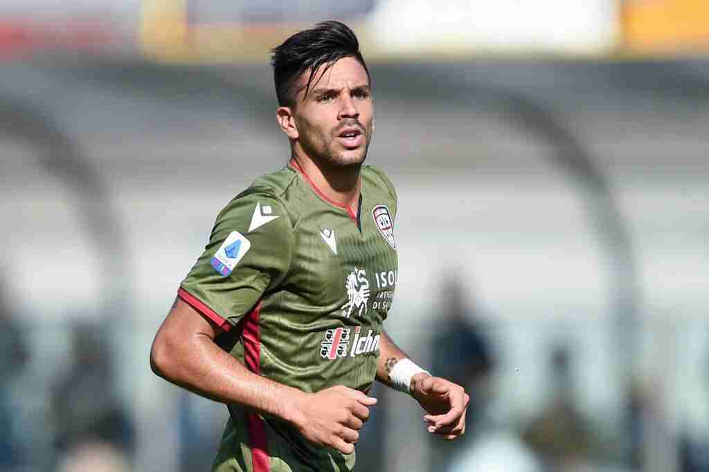 Simeone, attaccante Cagliari