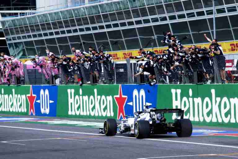 scommesse classificato Formula 1 Sì/No