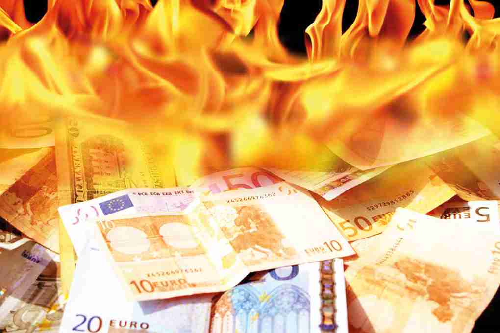 soldi-bruciati-BOOKMAKER-NON-AAMS