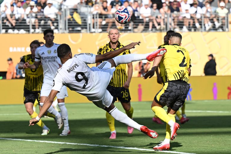 Rovesciata Mbappé, Real Madrid-Borussia Dortmund